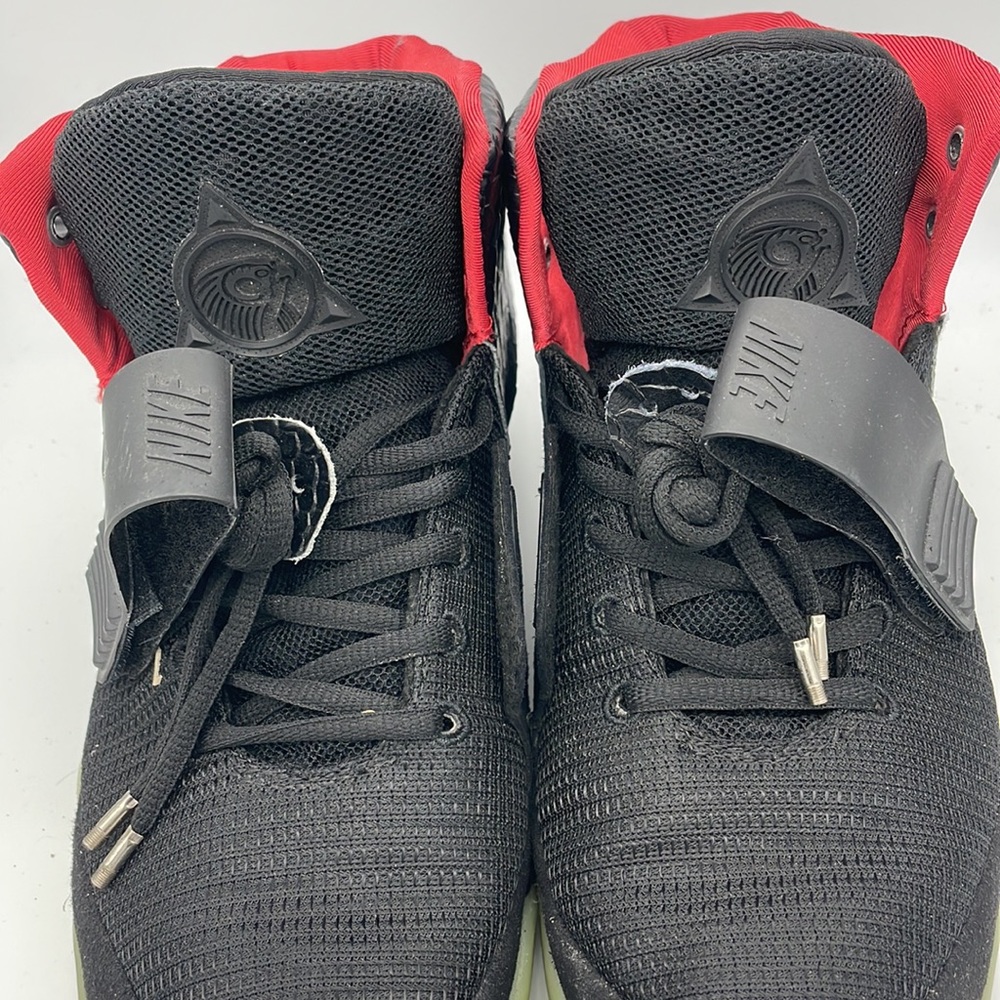 Nike Air Yeezy 2 NRG Solar Red - Picture 4 of 14